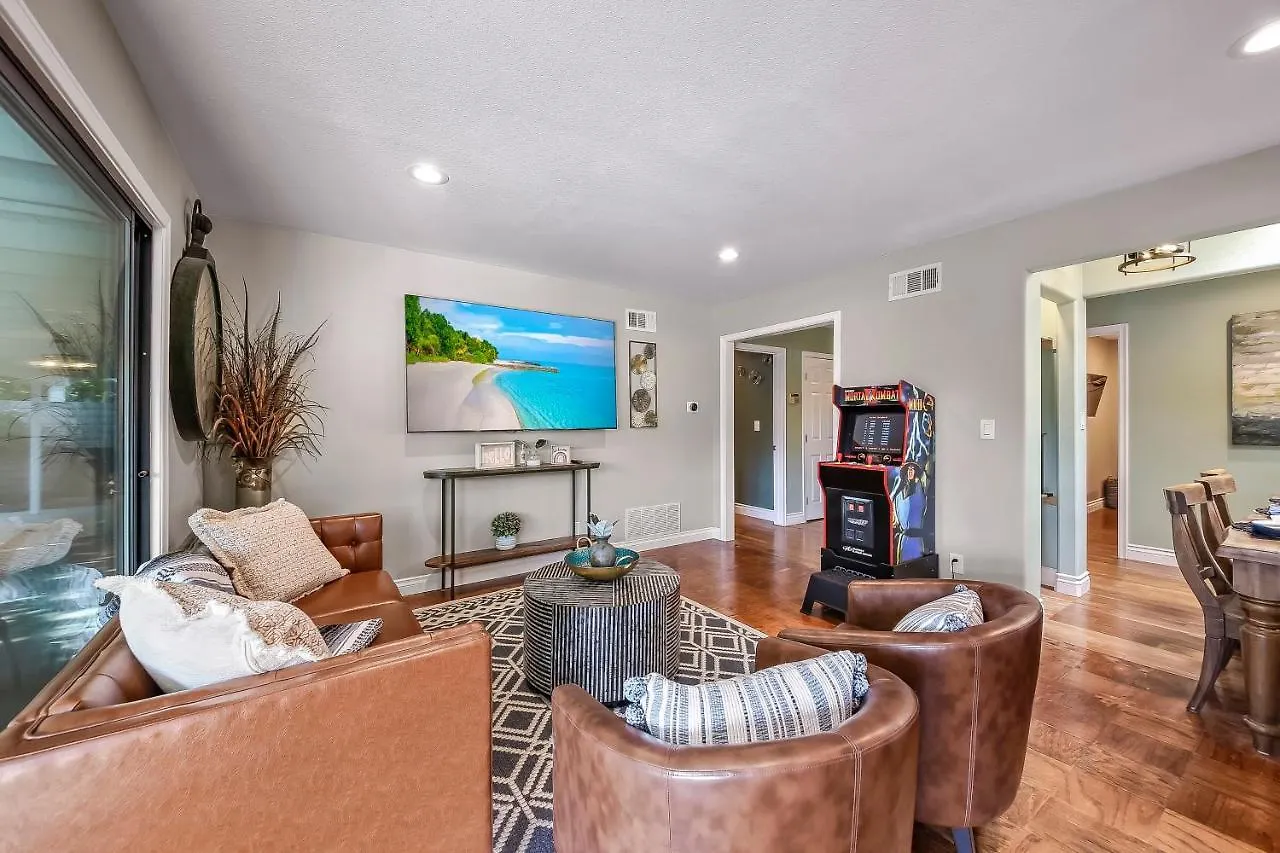 Ferienhaus Cali Disneyland Fun Villa Pool/Hot Tub/Near Beach Anaheim